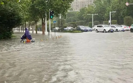 遠程移動監護/5G智慧型救護車天榮醫療-近期多雨，注意出行安全！